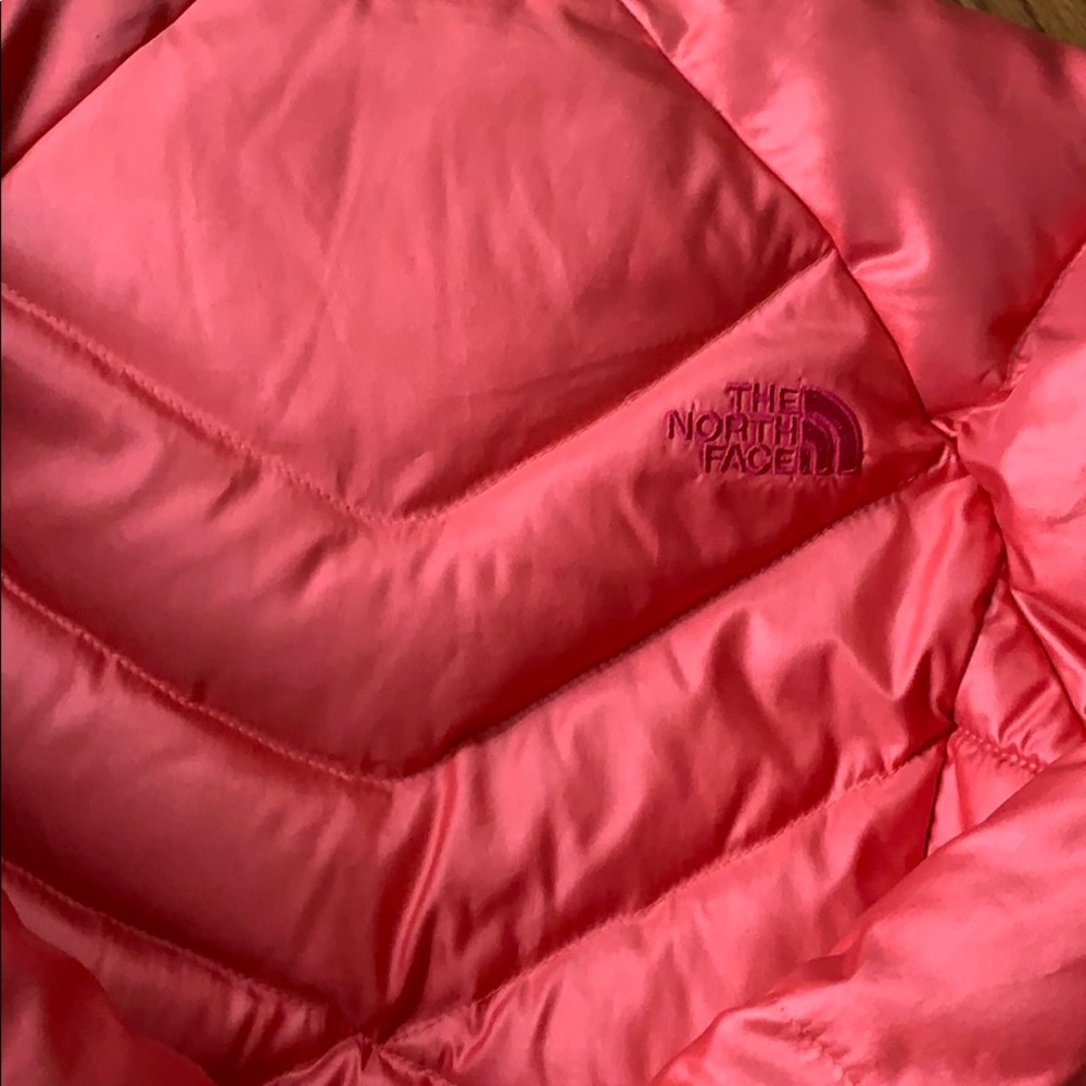 NorthFace Women’s Jacket - Picture 10 of 10